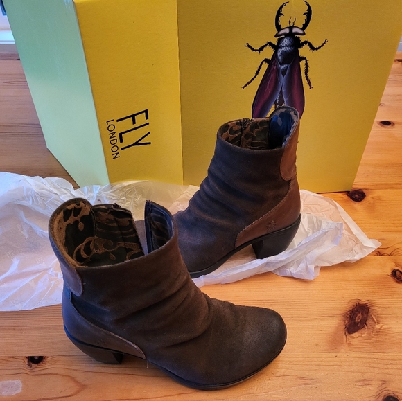 Fly London. Hota ankle boot. Olive Sludge. Women's 38 - Picture 7 of 8